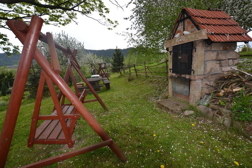 Zagroda Agroturystyczna Wiecha Mieroszow 외부 사진