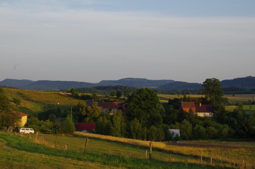Zagroda Agroturystyczna Wiecha Mieroszow 외부 사진